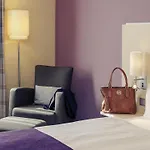 Mercure West 4*