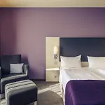 Mercure West מלון