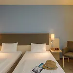 Mercure West 4*