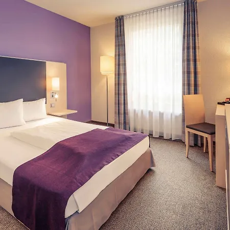 Mercure West 4*