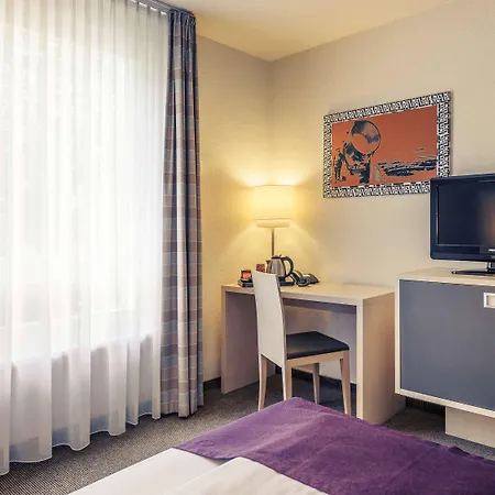 Hotel Mercure West 4*