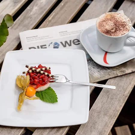 Hotel Mercure West 4*