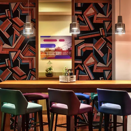 Mercure West