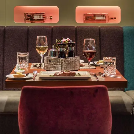 Hotel Mercure West