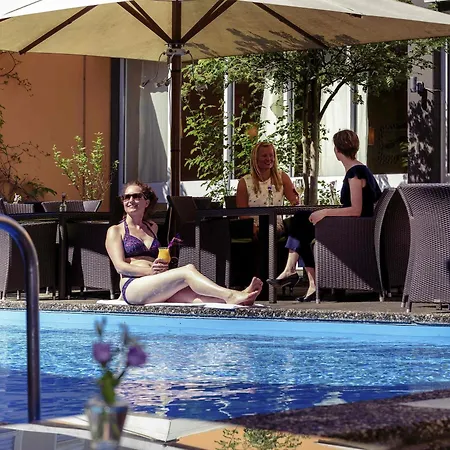Mercure West Hotel
