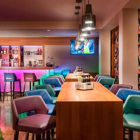 酒店 柏林市西美居酒店 4*