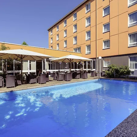 Mercure West 4*