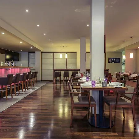 Mercure West Hotel