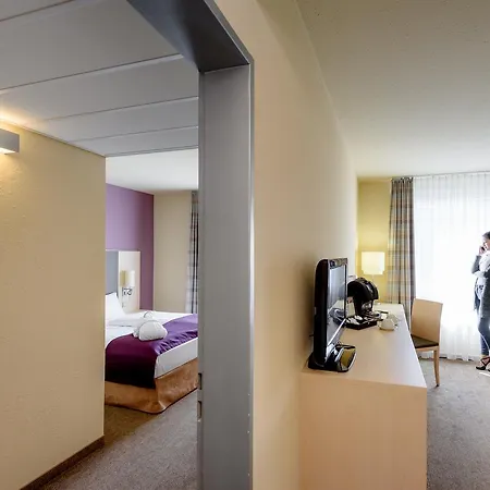 Hotel Mercure West