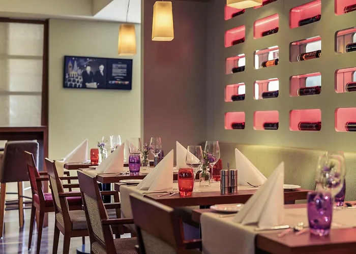 Hotel Mercure West 4*