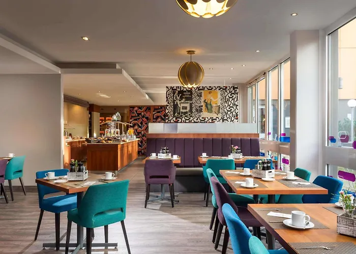 Mercure West فندق