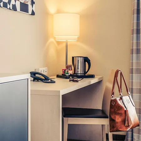 Hotel Mercure West