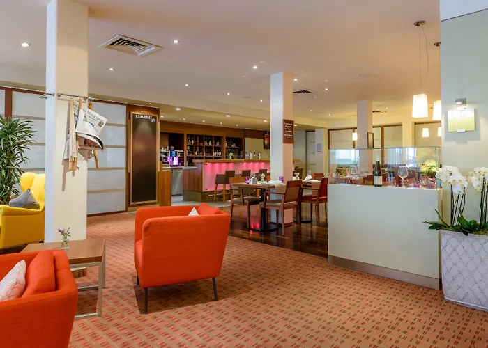 Hotel Mercure West 4*